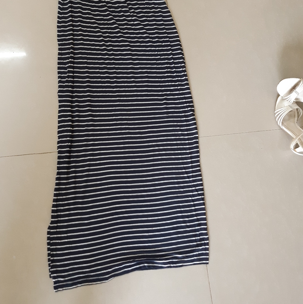 Zara long floor length skirt - Picture 2 of 2